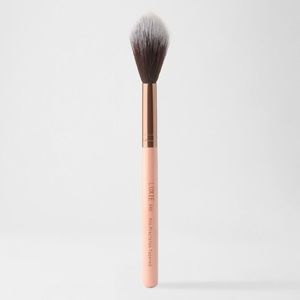 Luxie 640 Pro Precision Tapered Brush